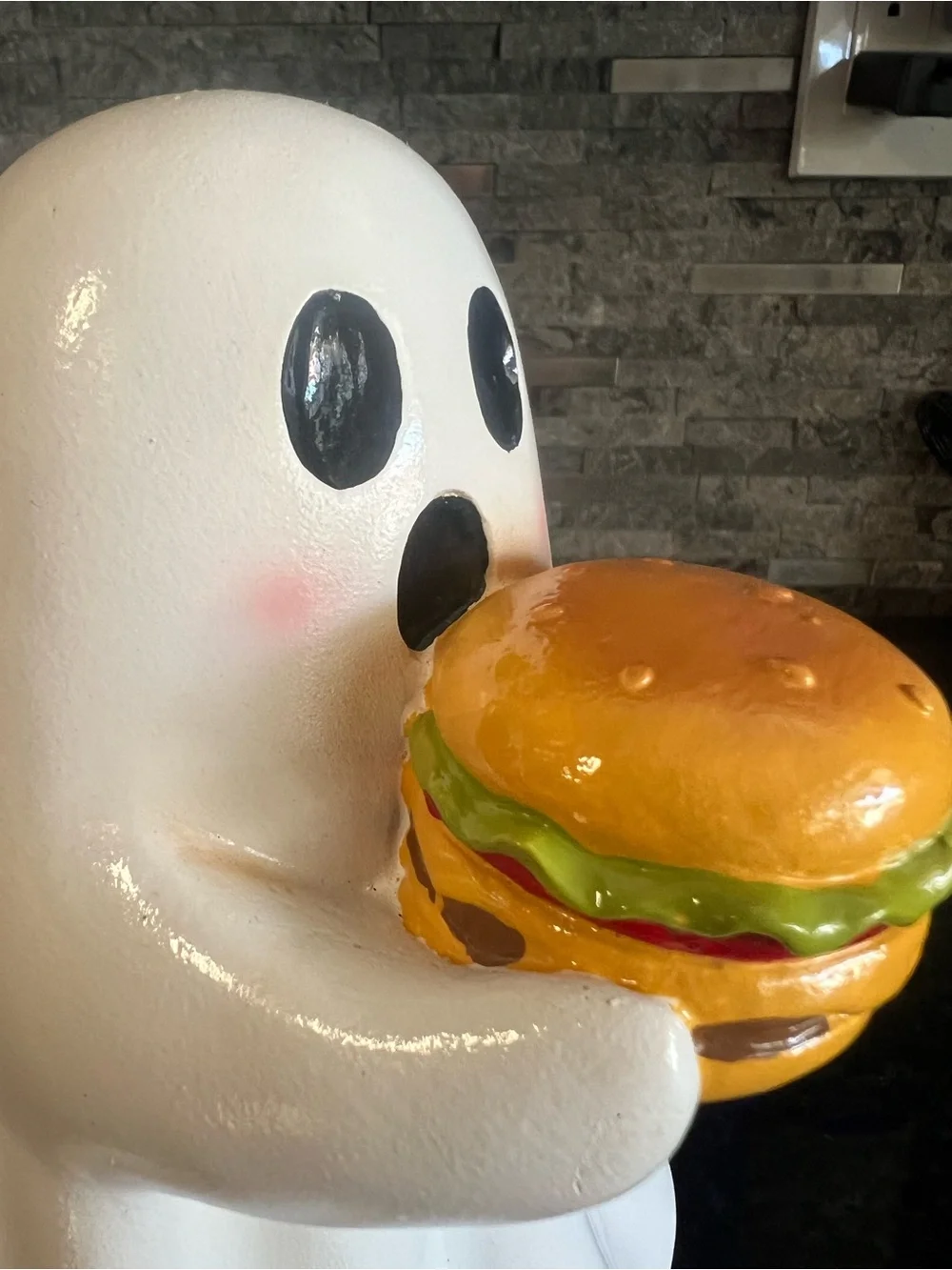 SO CUTE!! Halloween GHOST Holding CHEESEBURGER